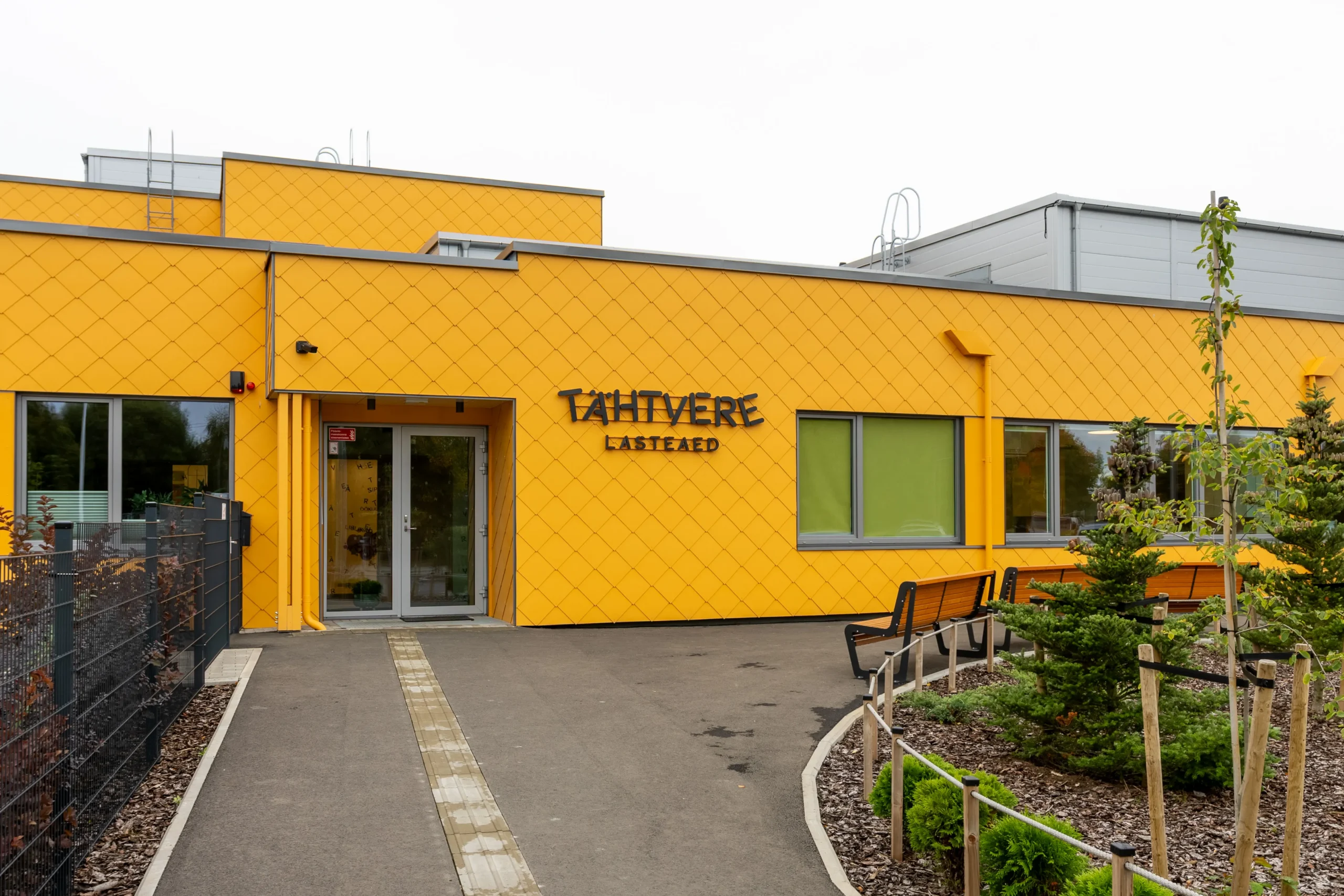 Tähtvere Lasteaia kiudtsementfassaad